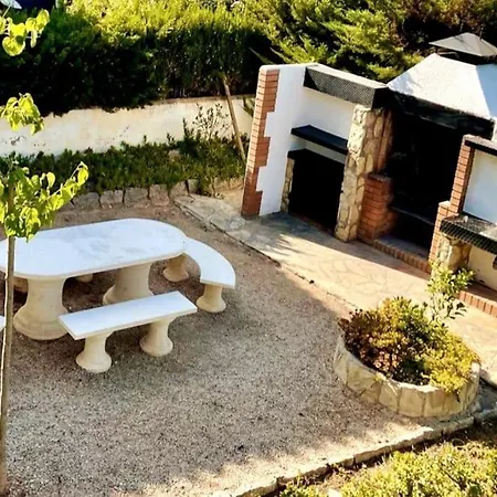 Isalina Villa