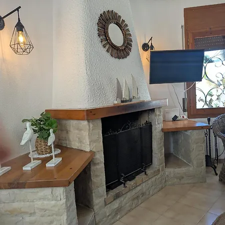 Isalina Villa *