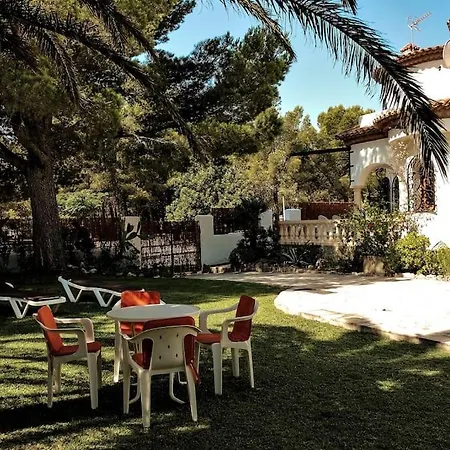 Isalina Villa